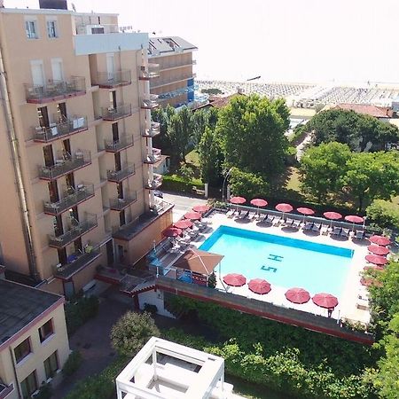 Hotel Sofia Лидо-ди-Езоло Экстерьер фото